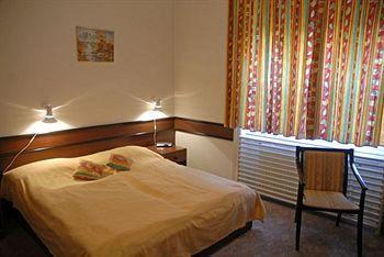 Abbázia Club Kék Hotel