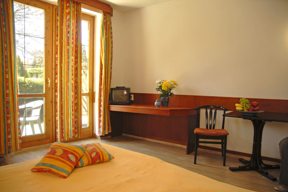 Hotel Abbazia Club Kek Keszthely