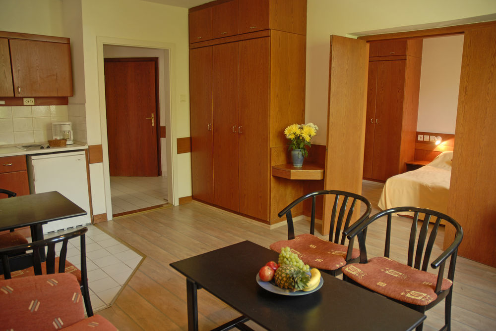 Abbazia Club Kek Hotel