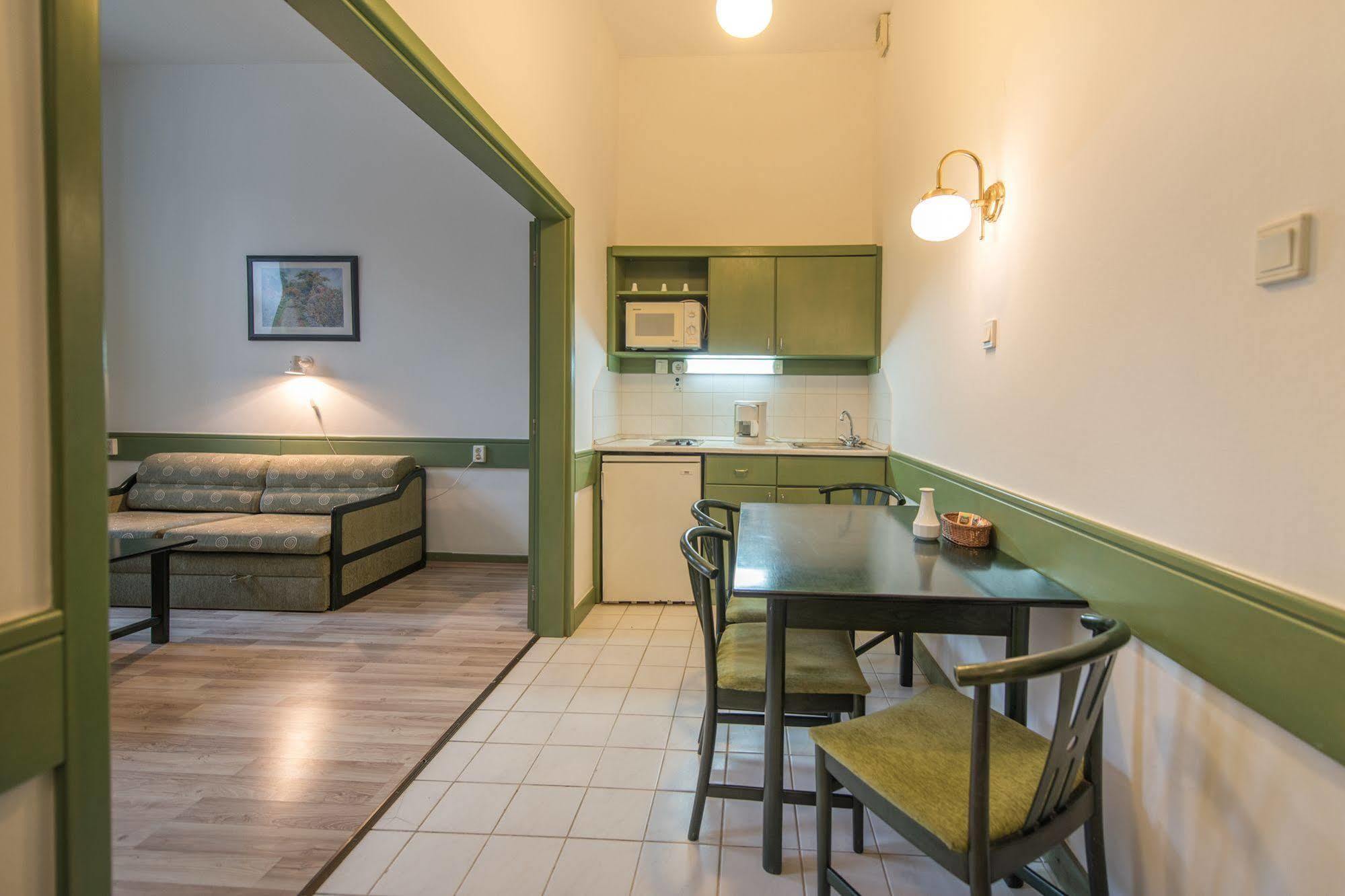 Abbazia Club Kek Hotel